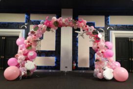 ซุ้มลูกโป่งสีชมพูทะเล